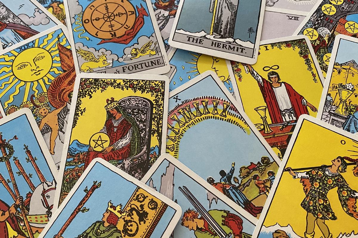 Tarot Tees Explained: Understanding the Symbols Behind the Style – Five ...