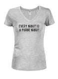 Cada noche es una noche de purga Camiseta con cuello en V para jóvenes