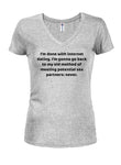 Ya terminé con las citas por Internet Camiseta con cuello en V para jóvenes