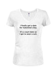 Finalmente tengo una cita para la camiseta con cuello en V para jóvenes del día de San Valentín