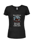 Désordre avec tout le parc à roulottes Juniors V Neck T-Shirt