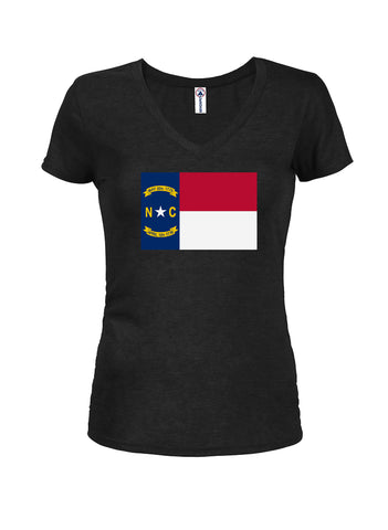 Camiseta con cuello en V para jóvenes con bandera del estado de Carolina del Norte
