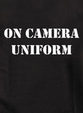 T-shirt uniforme sur la caméra