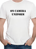 T-shirt uniforme sur la caméra