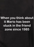 Camiseta Piensa en Mario atrapado en la zona de amigos