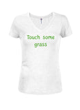 Toca un poco de hierba Camiseta con cuello en V para jóvenes