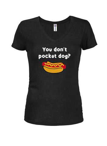 ¿No tienes perro de bolsillo? Camiseta con cuello en V para jóvenes